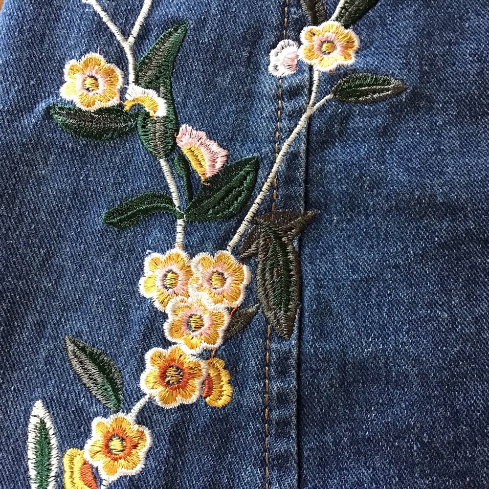 Streetwear Society Blue Denim Button-Front Mini Skirt with Floral Embroidery - Picture 3 of 9